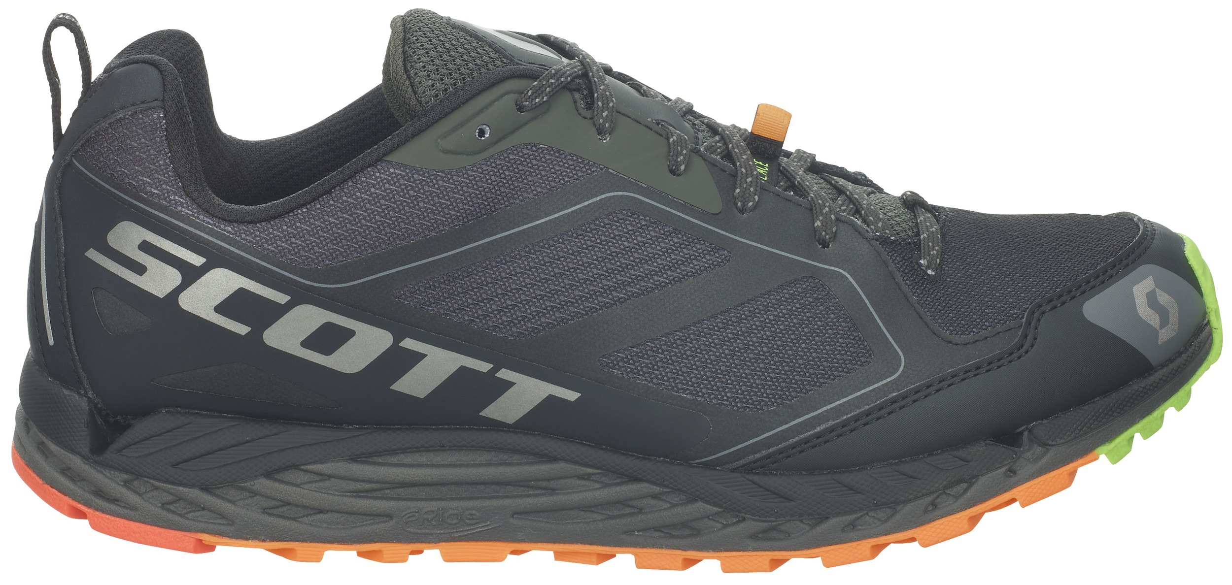 chaussure trail intersport