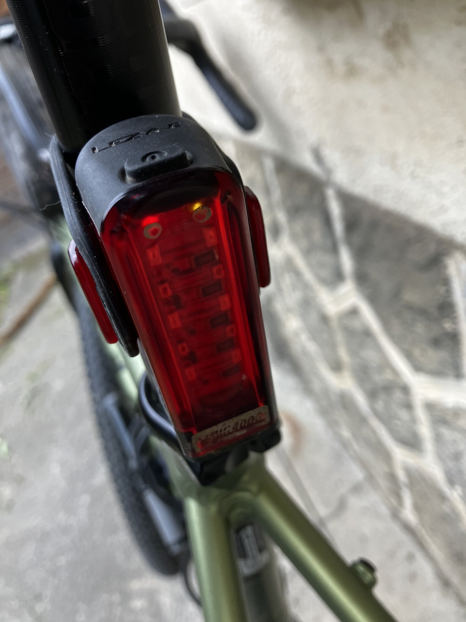 Lezyne Strip Drive Pro 400+
