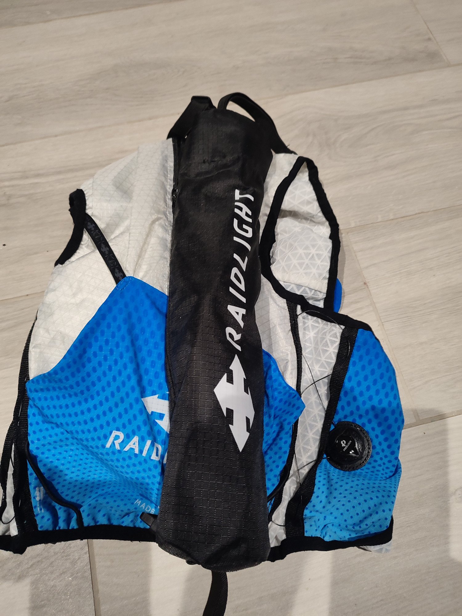 RaidLight Responsiv 12L