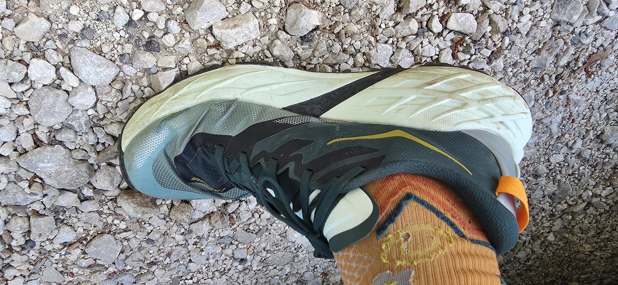 Hoka speedgoat 7