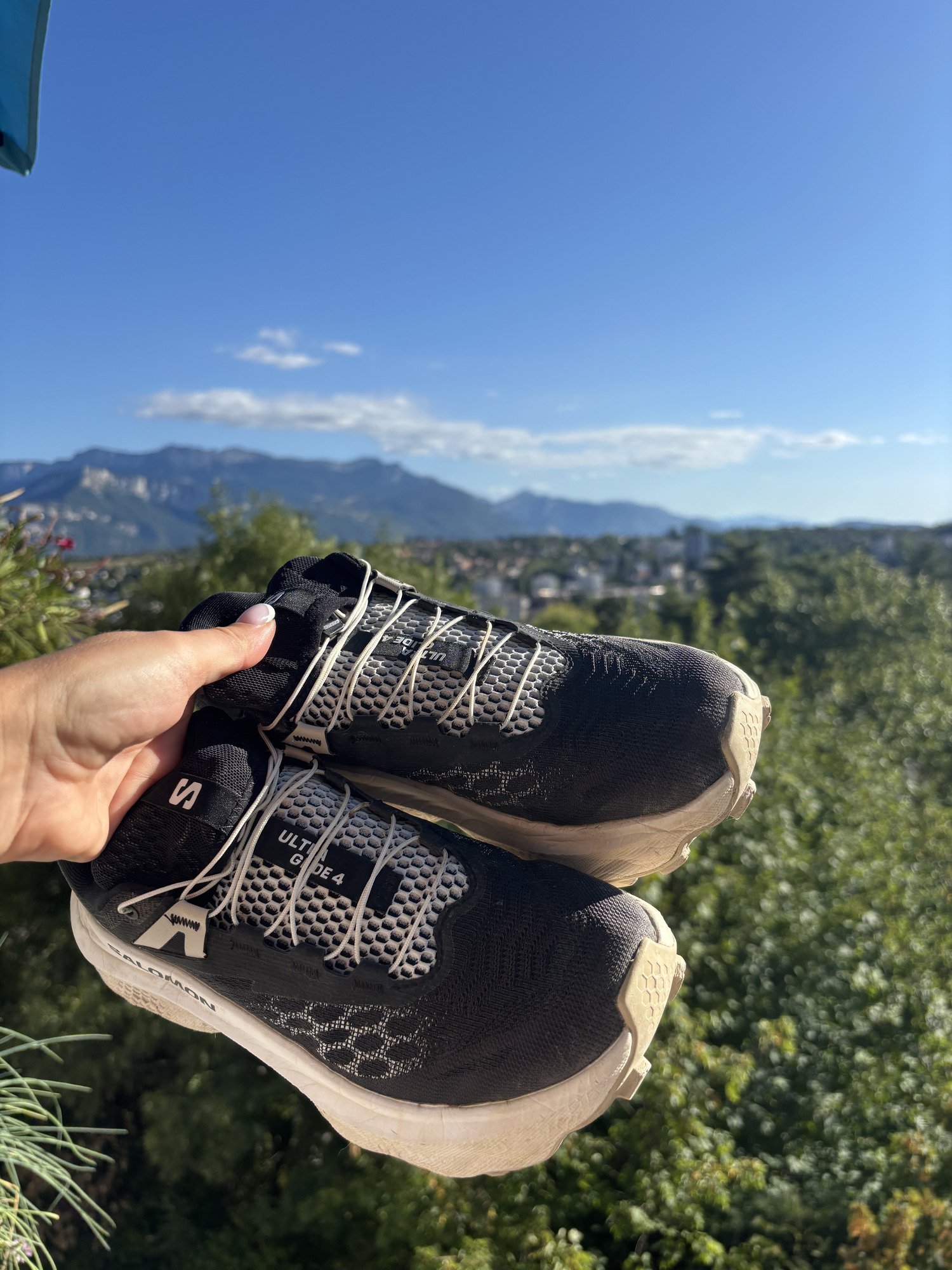 Salomon Ultra Glide 4