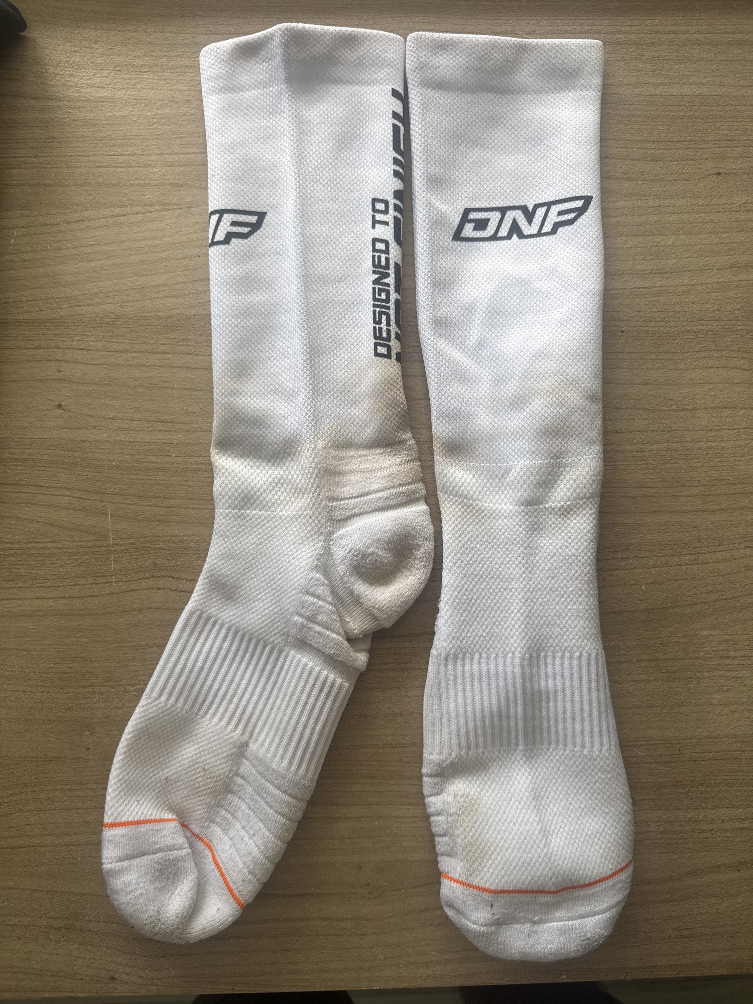 Les fr&egrave;res chaussettes Mod&egrave;le unique