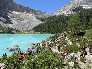 Lac de Sorapis depuis le Paso Tre Croci