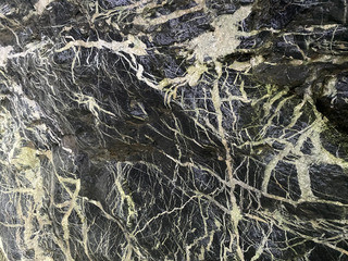 Joli canyon dans les gorges de Cassèis, vallée de l’Ouzom