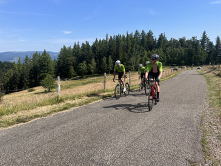  Premier col et descente mouvementée !