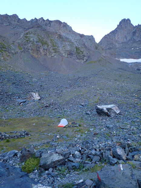 Boucle en deux étapes pour un bivouac au pied du glacier de Freydane