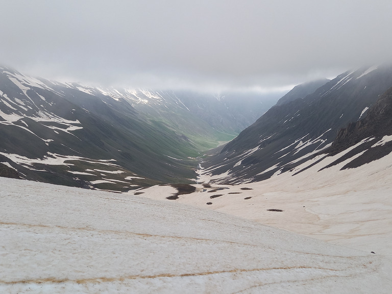 Juinvril au refuge et au col de la Pare 