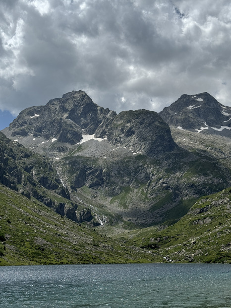 Grand bleu, grand beau, Lac d’Estom depuis Cauterets