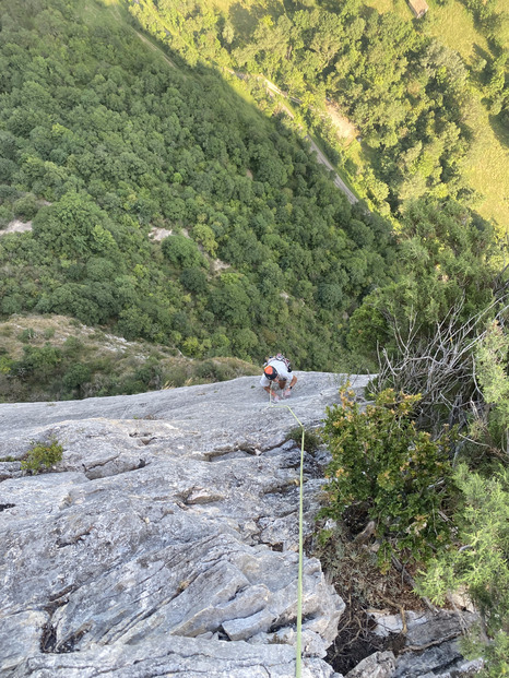 Omblèze, L'Hirondelle des Faubourgs