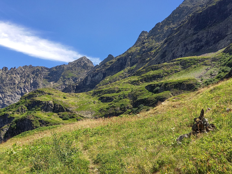 L'incroyable sentier de la Cabane de la selle (2018m)