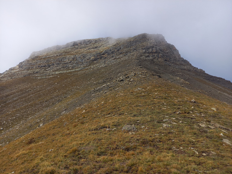 Cache cache avec les nuages au Barle (2733)