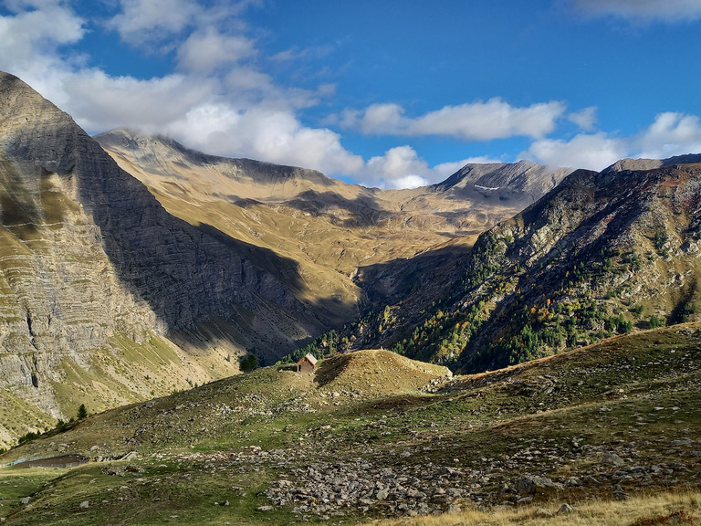 Cache cache avec les nuages au Barle (2733)