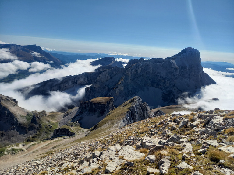 Garder confiance et sortir la tête des nuages...