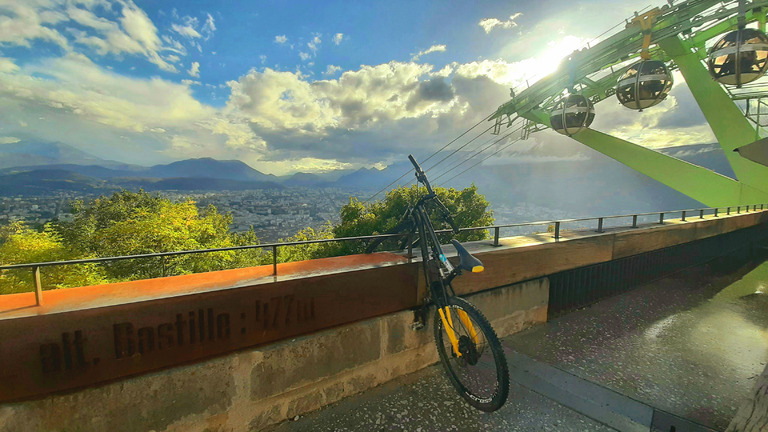 La Bastille en automne tropical : idéal vtt