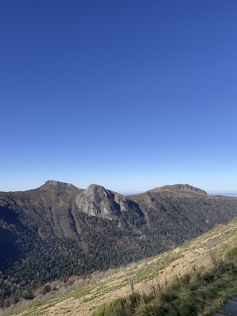 Roc d'hozières, Cantal