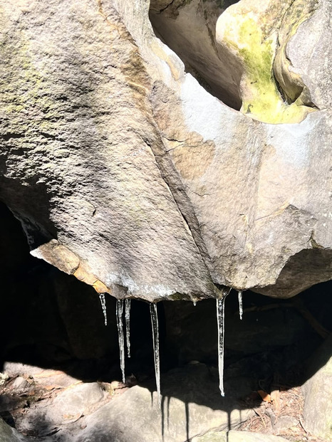 Retour du Soleil dans le massif des trois pignons