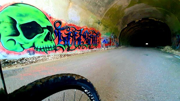 Autrans et la traversée de la falaise dans le Mortier !