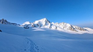 Première sortie alpi de la saison, direction Tête Blanche!