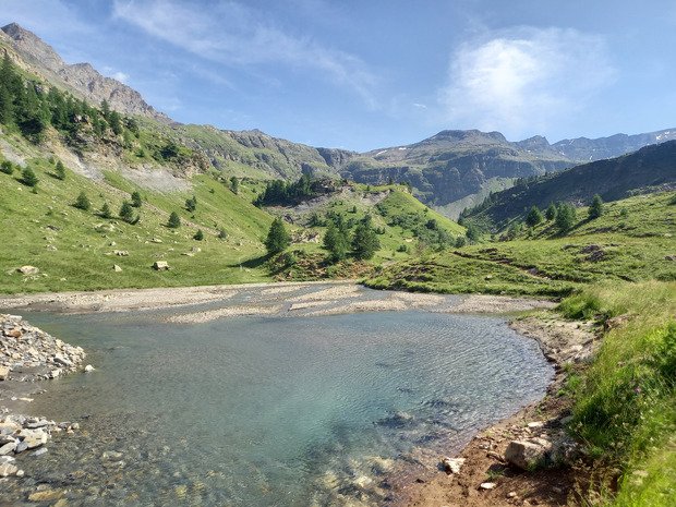 Grand Pinier 3117 et ses lacs