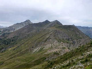 Du collet du pelvas a la crete de Praroussin.... Aérien !