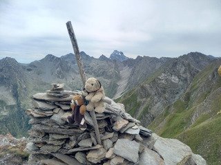 Du collet du pelvas a la crete de Praroussin.... Aérien !