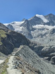 Faire découvrir la haute montagne aux enfants 
