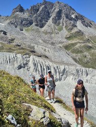 Faire découvrir la haute montagne aux enfants 