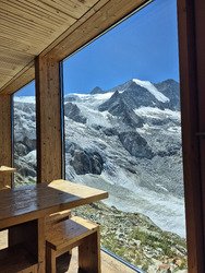 Faire découvrir la haute montagne aux enfants 