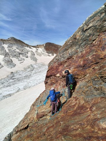 Traversée par l' Arête petit Vignemale - grand Vignemale
