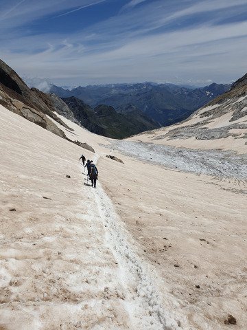 Traversée par l' Arête petit Vignemale - grand Vignemale
