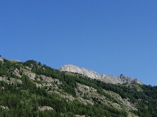 Ultra montée - ultra éclaté