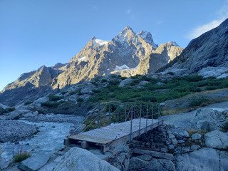 Pic du glacier d'Arsine (3364)