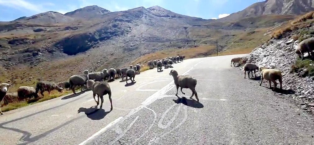 Col du  Galibier, 2 ambiances :  dantesque et f&eacute;erique !
