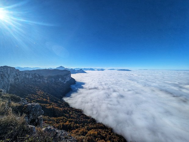 Au dessus des nuages