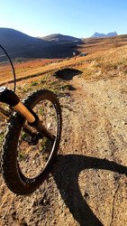 Alpe d'Huez :ride vtt et pause dans la benne Pic Blanc