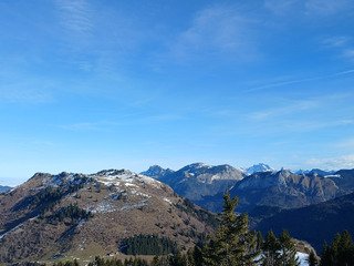 Trail blanc en demi teinte