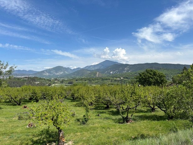 52 km de Malauc&egrave;ne, un format exigeant au c&oelig;ur du Ventoux