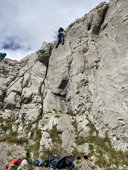 Escalade &agrave; Pont de Roide. 
