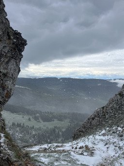Les arr&ecirc;tes, un orage et demi-tour