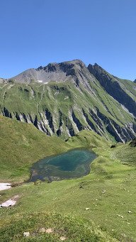Randonn&eacute;e alpine - La pointe de la Combe Neuve