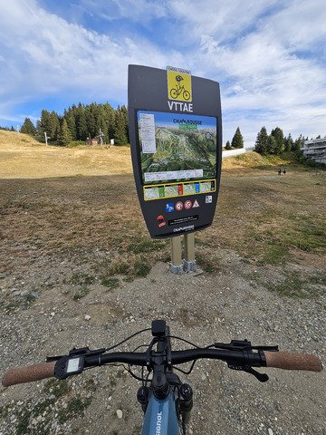 Sunset session : tour de Chamrousse en VTTAE