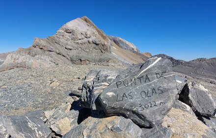 El Pico A&ntilde;isclo (3257m), on a bouff&eacute; du caillou 😱😁