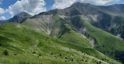 Le Caduc par son ar&ecirc;te est