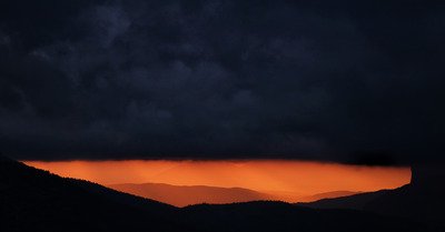 Apr&egrave;s le soleil viennent les nuages