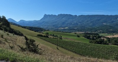 Sur les colines dr&ocirc;moises