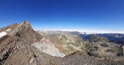 Il reste des glaciers dans les Pyr&eacute;n&eacute;es !!