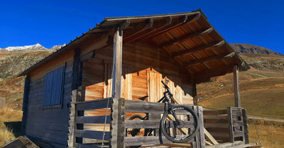 Alpe d'Huez : rider la terre avant l'hiver ! Spot VTT 🚴🏔