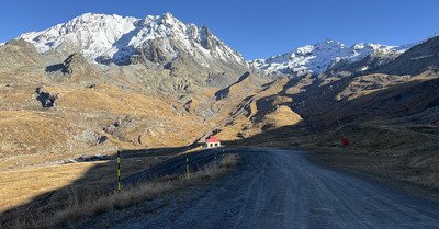 en attendant la ❄️ c&rsquo;est grand 🌞 &agrave; Val Thorens 