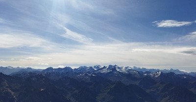 Une tr&egrave;s belle vue depuis l&agrave; haut 🏔️