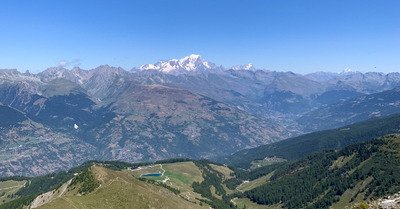 Vue sur La Plagne - Mont Jovet et cr&ecirc;te des &Eacute;troits